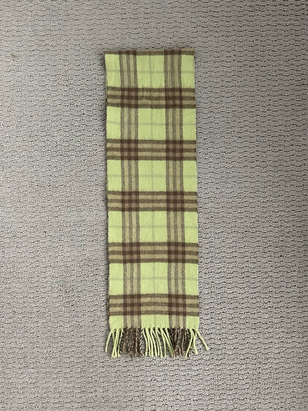 Burberry cGreen Plaid Fringe 100% Cashmere Scarf